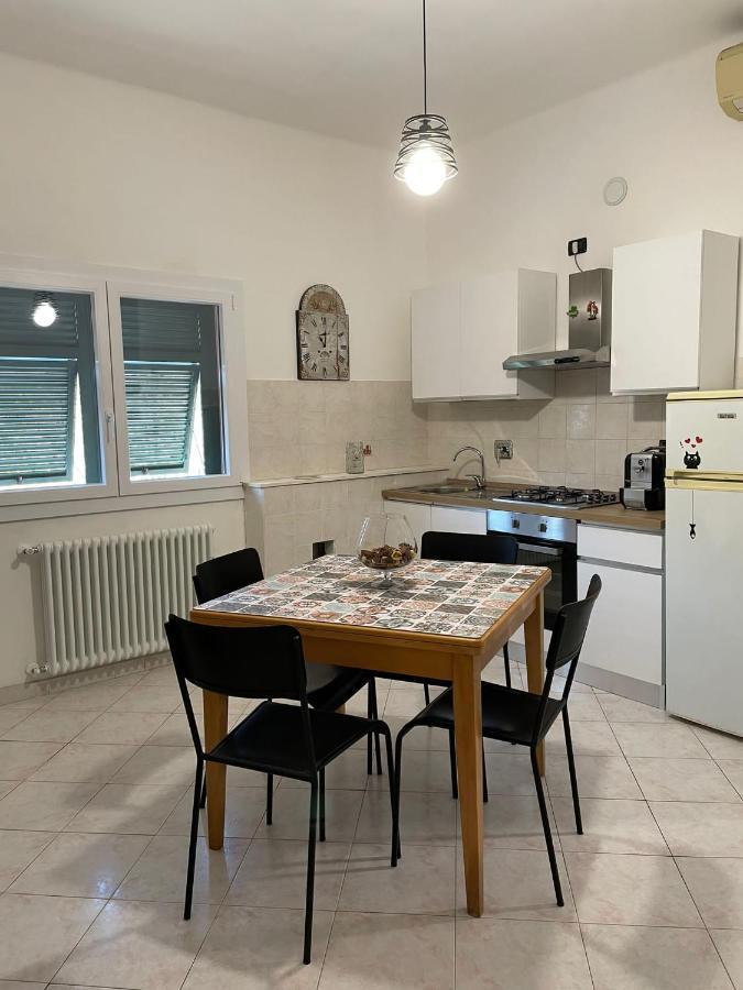 Appartamento Ca' Sandra Vado Ligure Exterior foto
